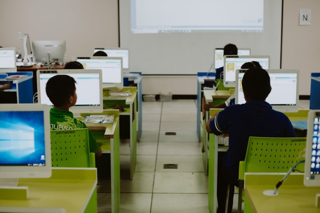home - DECCOM ICT & Professional Training Center